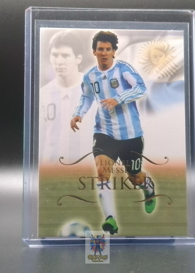 2011 Futera World Football Unique715